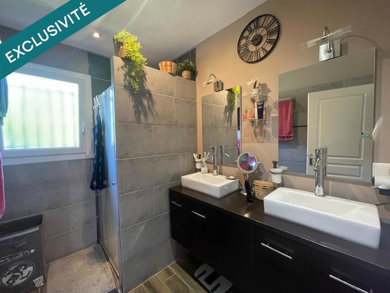 Maison - 90 m² - 5 pièces