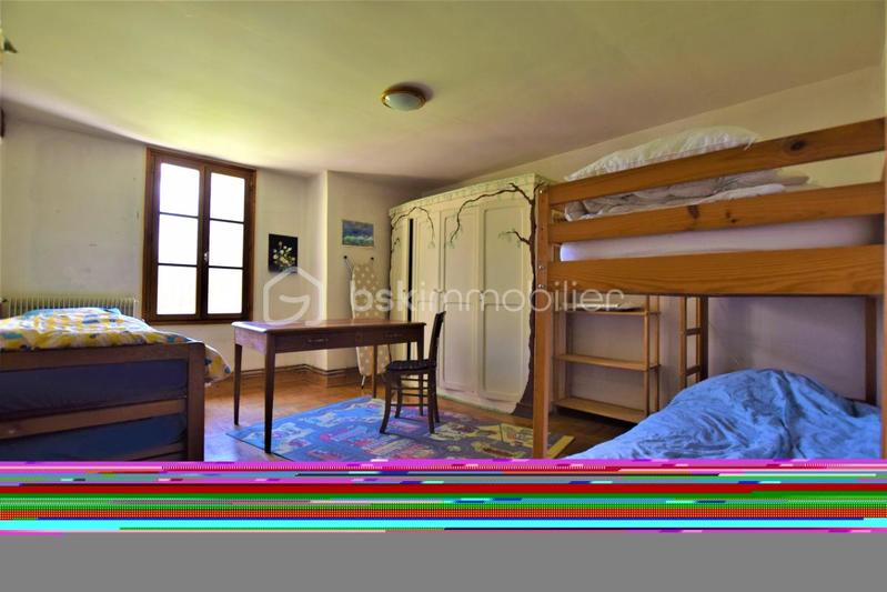 Moulin - 196 m² - 8 pièces