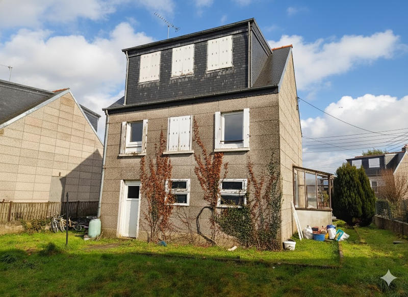 Maison - 88 m² - 5 pièces