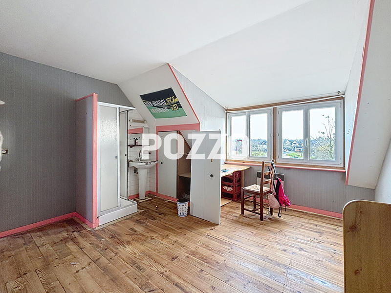 Maison - 227 m² - 12 pièces