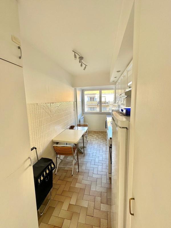 Appartement - 80 m² - 3 pièces