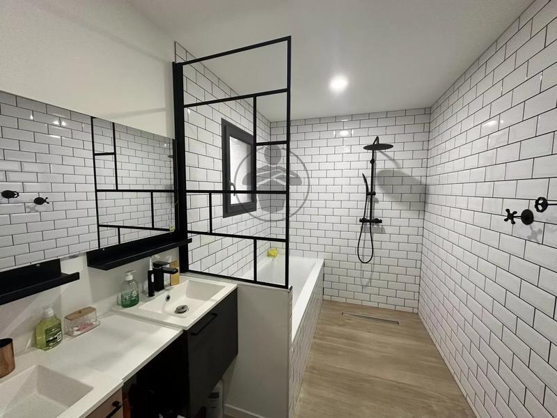 Maison - 138 m² - 6 pièces