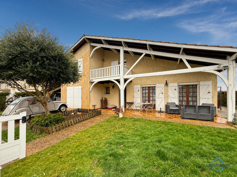 Maison - 110 m² - 4 pièces