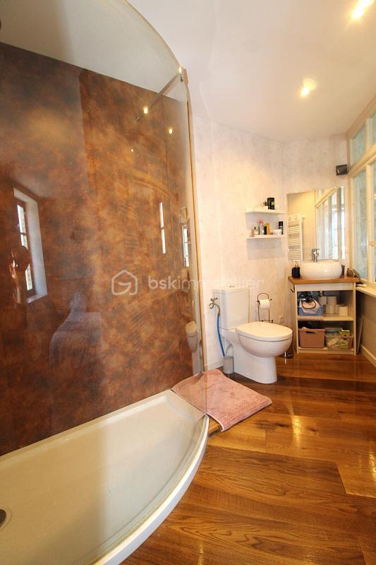 Maison en pierre - 193 m² - 7 pièces