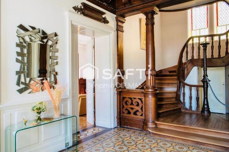 Château - 464 m² - 12 pièces