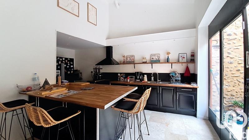 Maison - 180 m² - 8 pièces