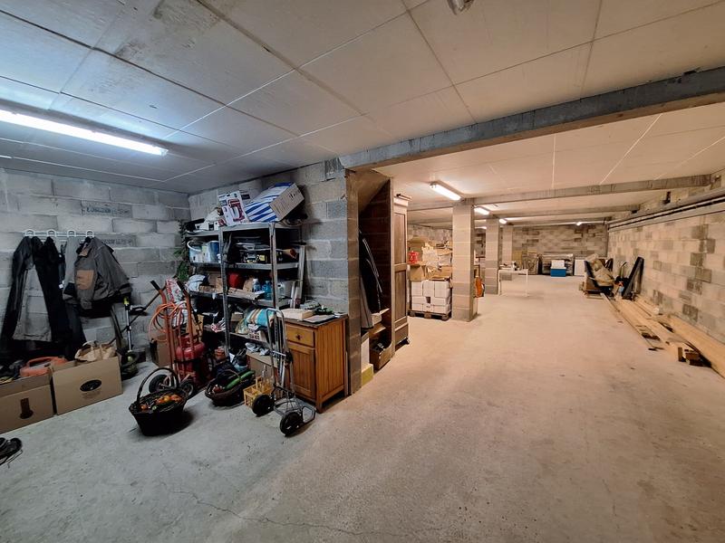 Maison traditionnelle - 165 m² - 7 pièces