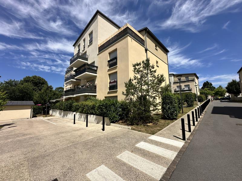 Appartement - 86 m² - 4 pièces