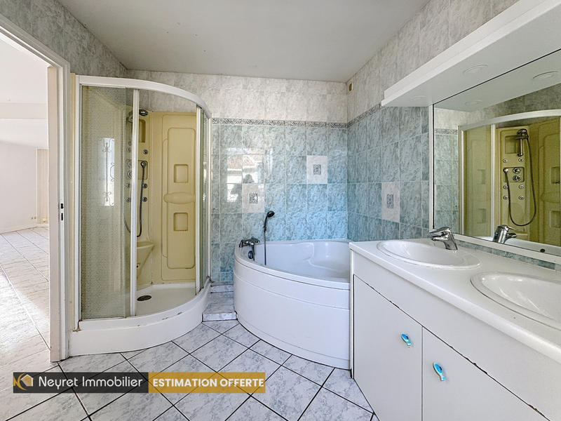 Appartement - 119 m² - 5 pièces