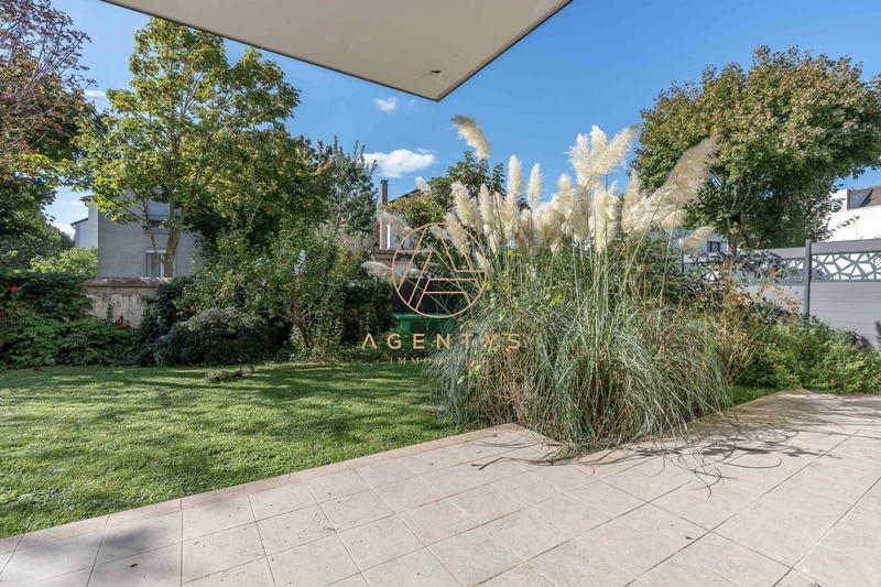 Appartement - 102 m² - 5 pièces