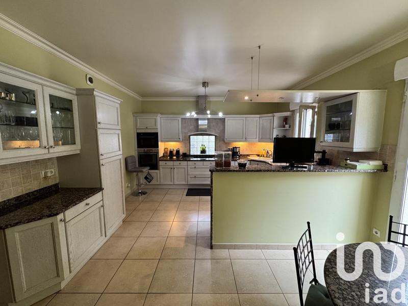 Maison - 273 m² - 7 pièces