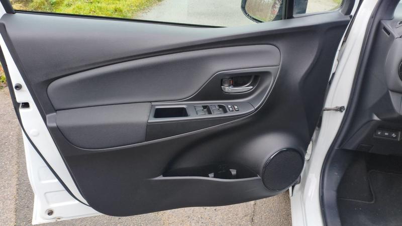 Toyota Yaris 1.5 VVTi Hsd Hybrid 100h E-Cvt Collection