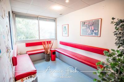 Local d'activités - 102 m² - 5 pièces