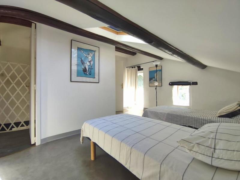 Maison en pierre - 183 m² - 8 pièces