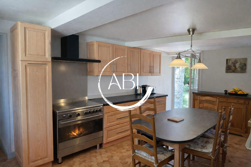 Maison ancienne - 230 m² - 9 pièces