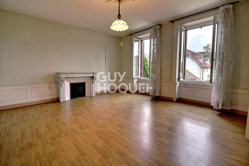 Maison - 400 m² - 13 pièces