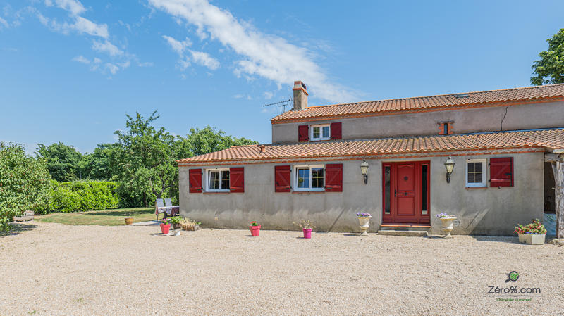 Maison - 218 m² - 7 pièces