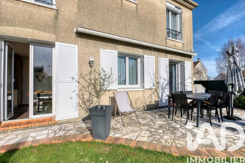 Maison - 98 m² - 4 pièces