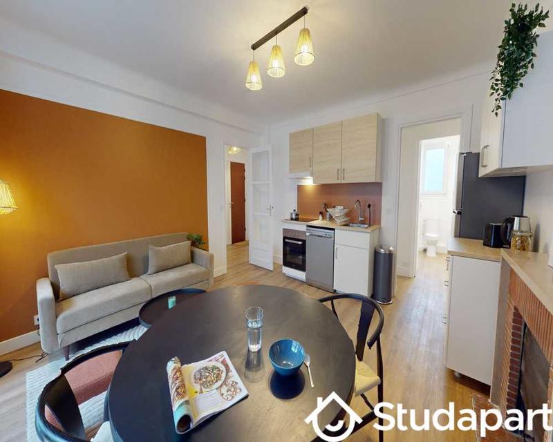 Chambre - 110 m² - 1 pièce