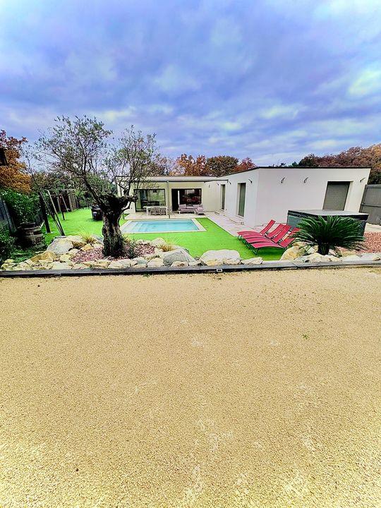 Maison - 128 m² - 4 pièces