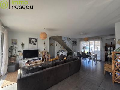 Maison - 169 m² - 8 pièces