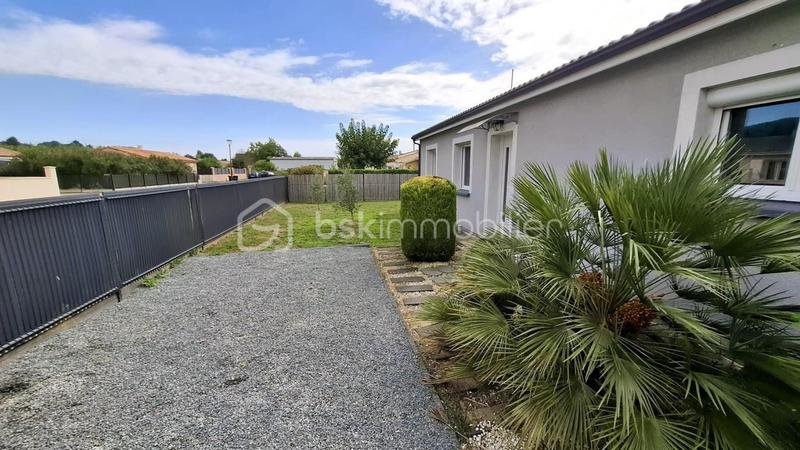 Maison traditionnelle - 88 m² - 4 pièces