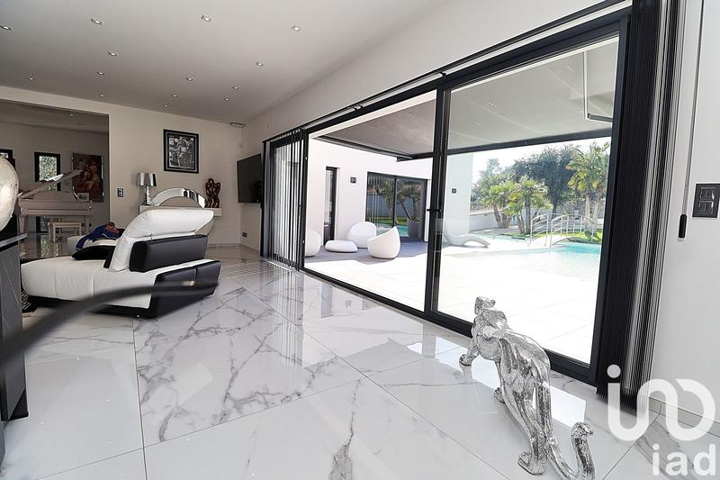 Maison - 210 m² - 4 pièces