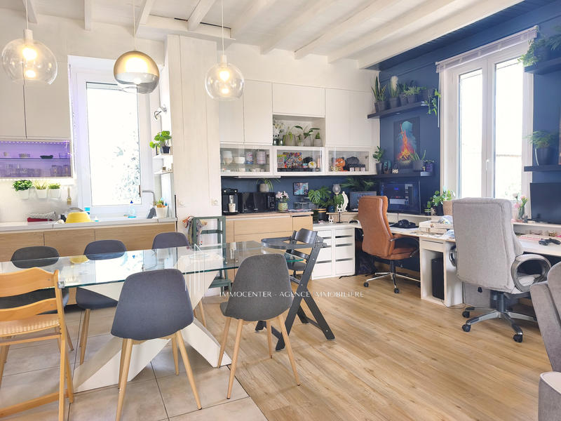 Maison - 110 m² - 4 pièces