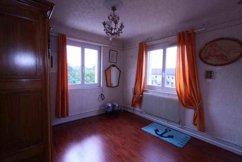 Maison - 93 m² - 5 pièces