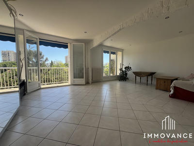 Appartement - 75 m² - 3 pièces