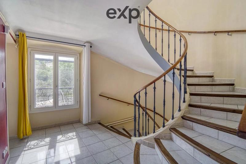 Hôtel particulier - 400 m² - 15 pièces