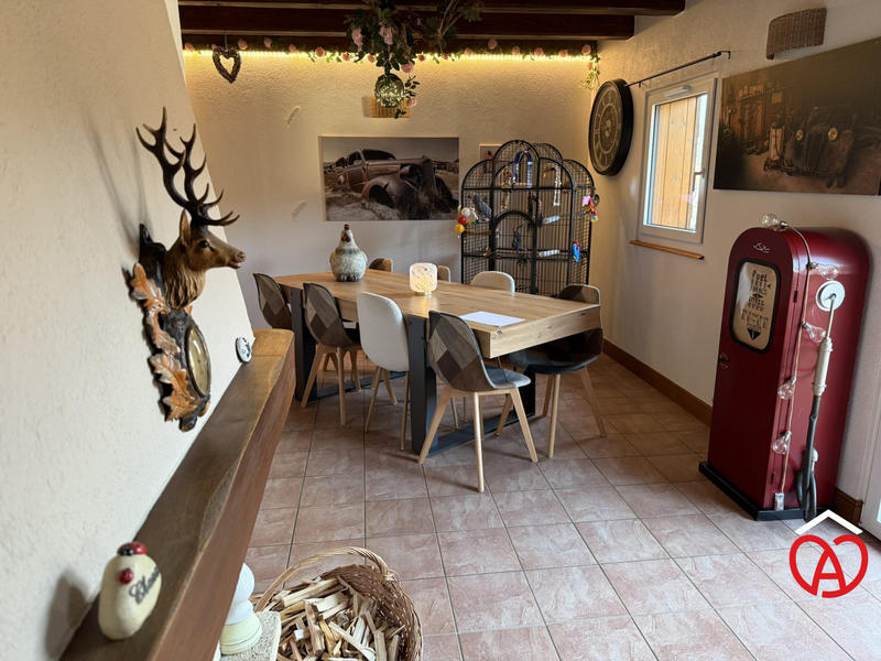 Maison - 90 m² - 4 pièces