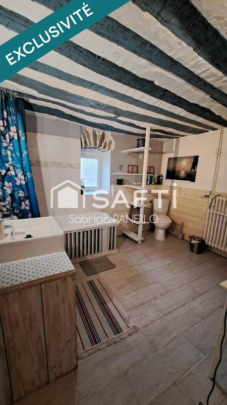 Maison - 200 m² - 9 pièces