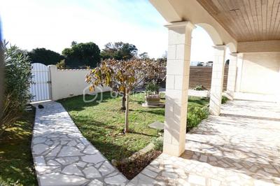 Maison traditionnelle - 120 m² - 6 pièces