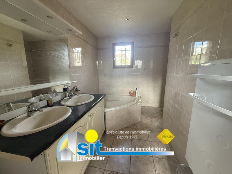 Maison - 129 m² - 5 pièces