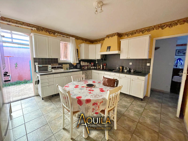 Maison - 94 m² - 4 pièces