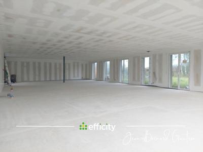 Bureau - 200 m² - 1 pièce