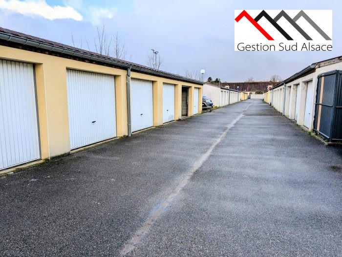 Parking / Garage - 8 m²