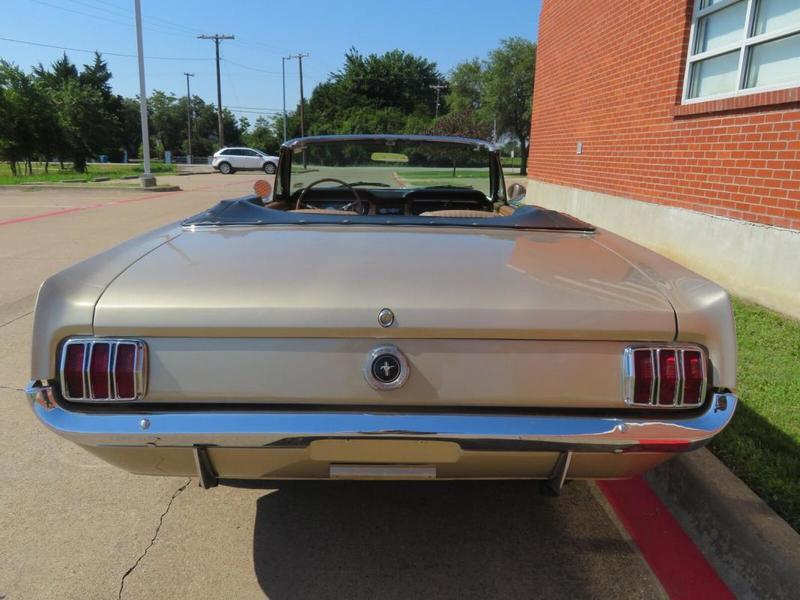 Ford Mustang Cabriolet V8 Pony