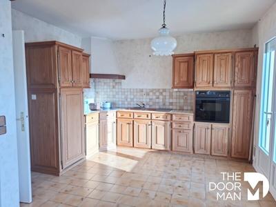 Maison - 93 m² - 5 pièces