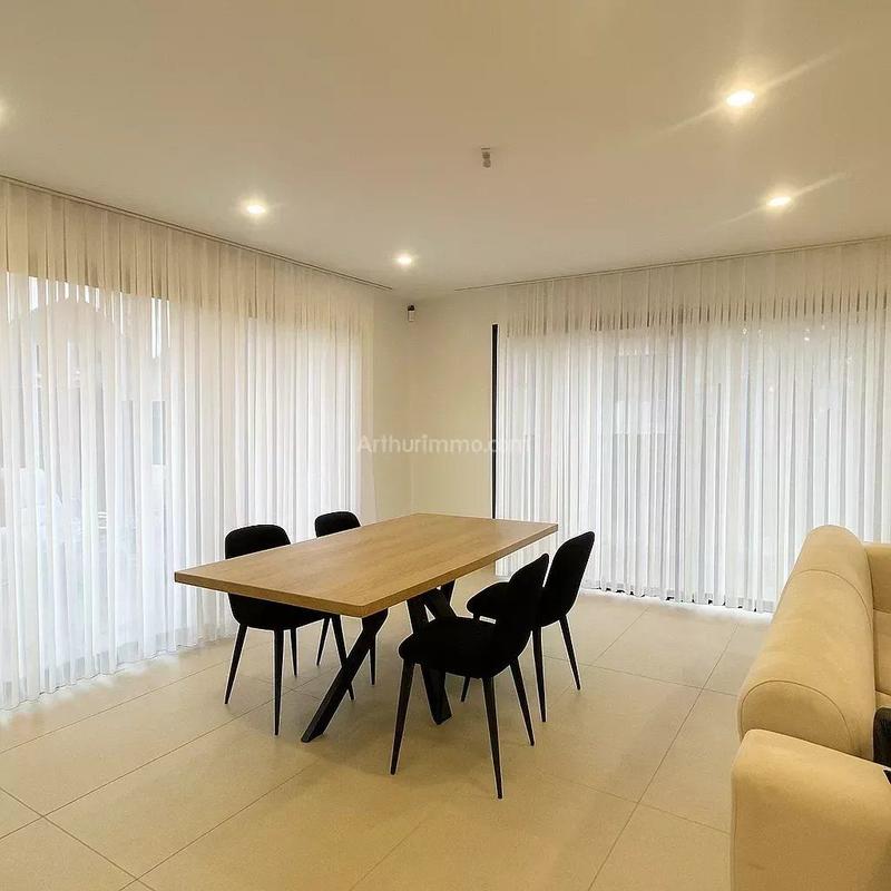 Maison - 140 m² - 6 pièces