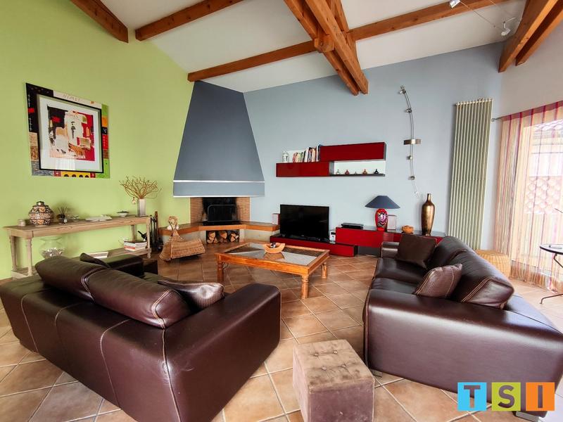 Maison de ville - 239 m² - 8 pièces