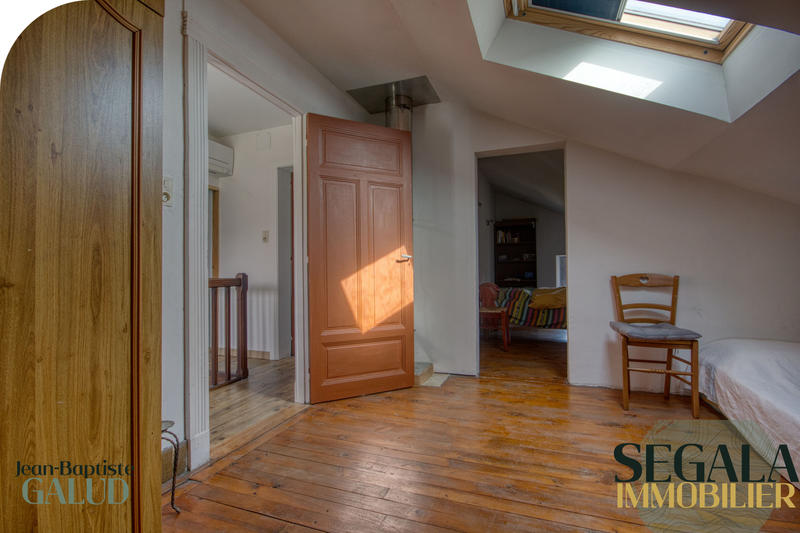 Maison - 117 m² - 7 pièces