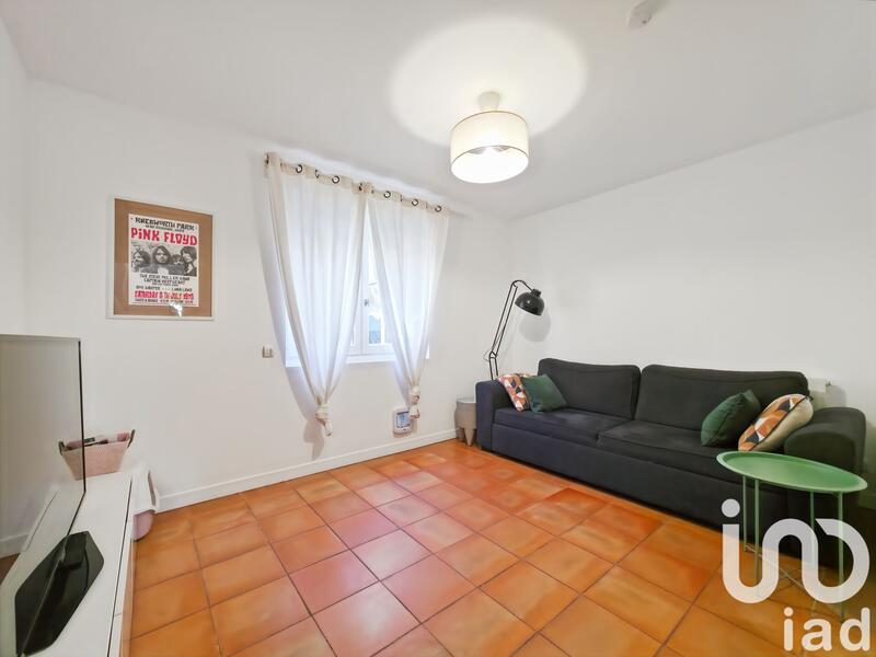 Maison - 299 m² - 9 pièces