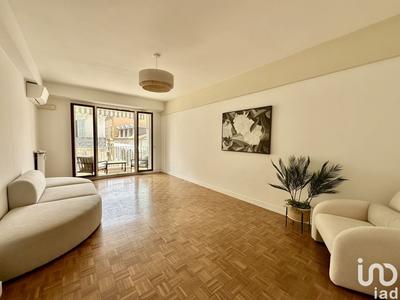 Appartement - 96 m² - 3 pièces