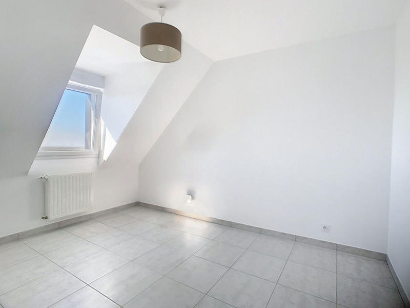 Maison - 168 m² - 9 pièces