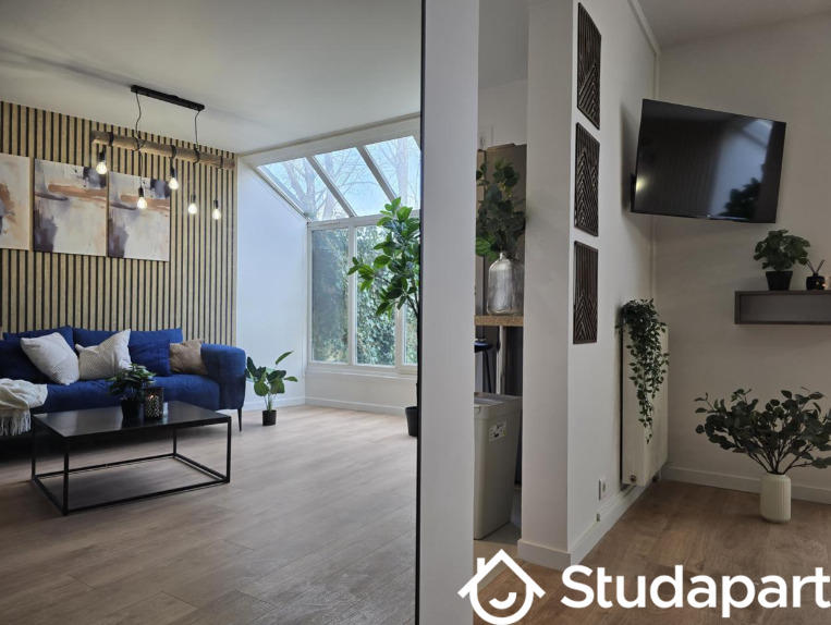 Chambre - 10 m² - 1 pièce