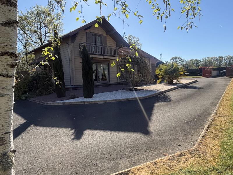 Maison - 183 m² - 5 pièces