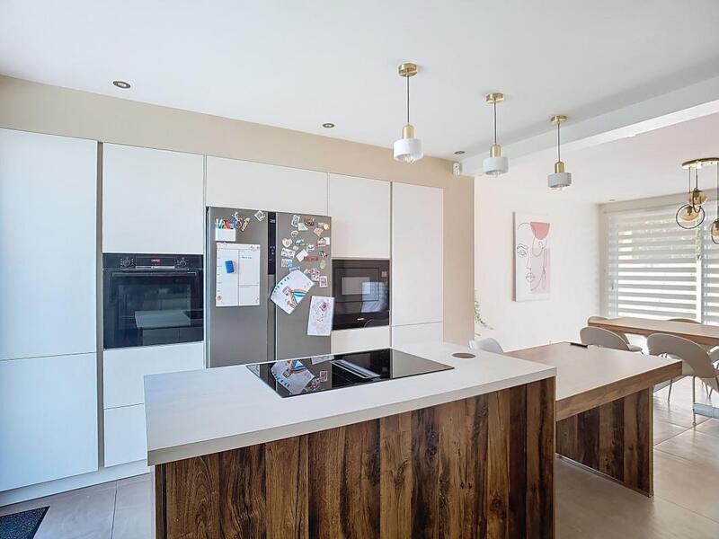 Maison - 150 m² - 6 pièces