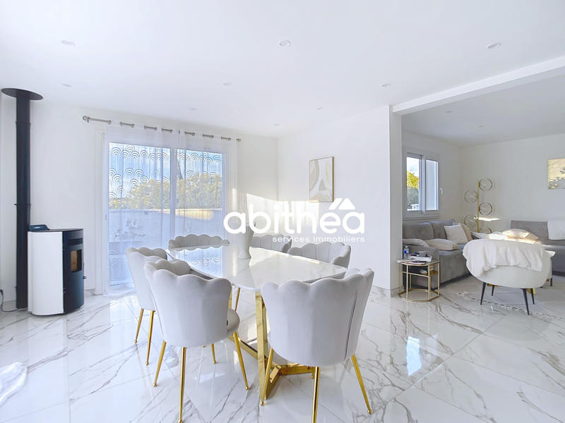 Villa - 140 m² - 4 pièces